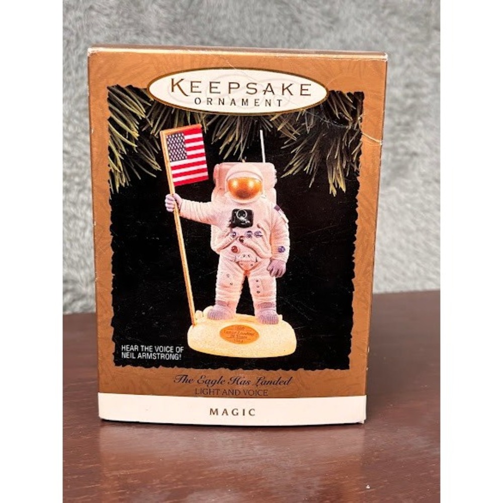 1994 Hallmark Keepsake Magic Ornament The Eagle Has Landed Apollo 11 Astronaut